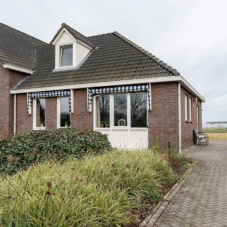 Alluring In With Garden Holiday home *